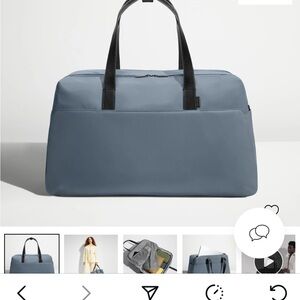 Away- The Everywhere Bag- Unisex Travel Bag 16.3 x 10.2 x 7.3 inches.